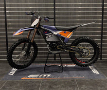 Load image into Gallery viewer, 2024 EM Escape XR